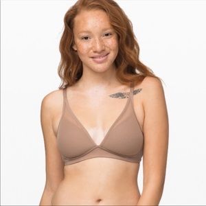 Lululemon bra 34B
